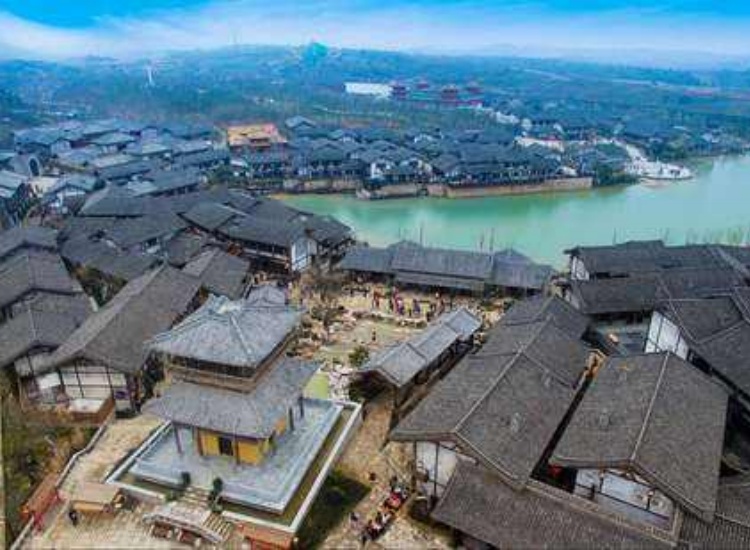东方盐湖城基地